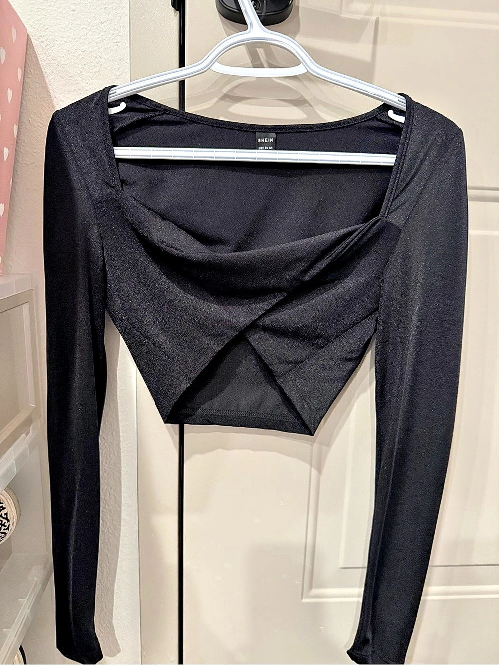 Black Long-Sleeve Twist-Front Crop Top